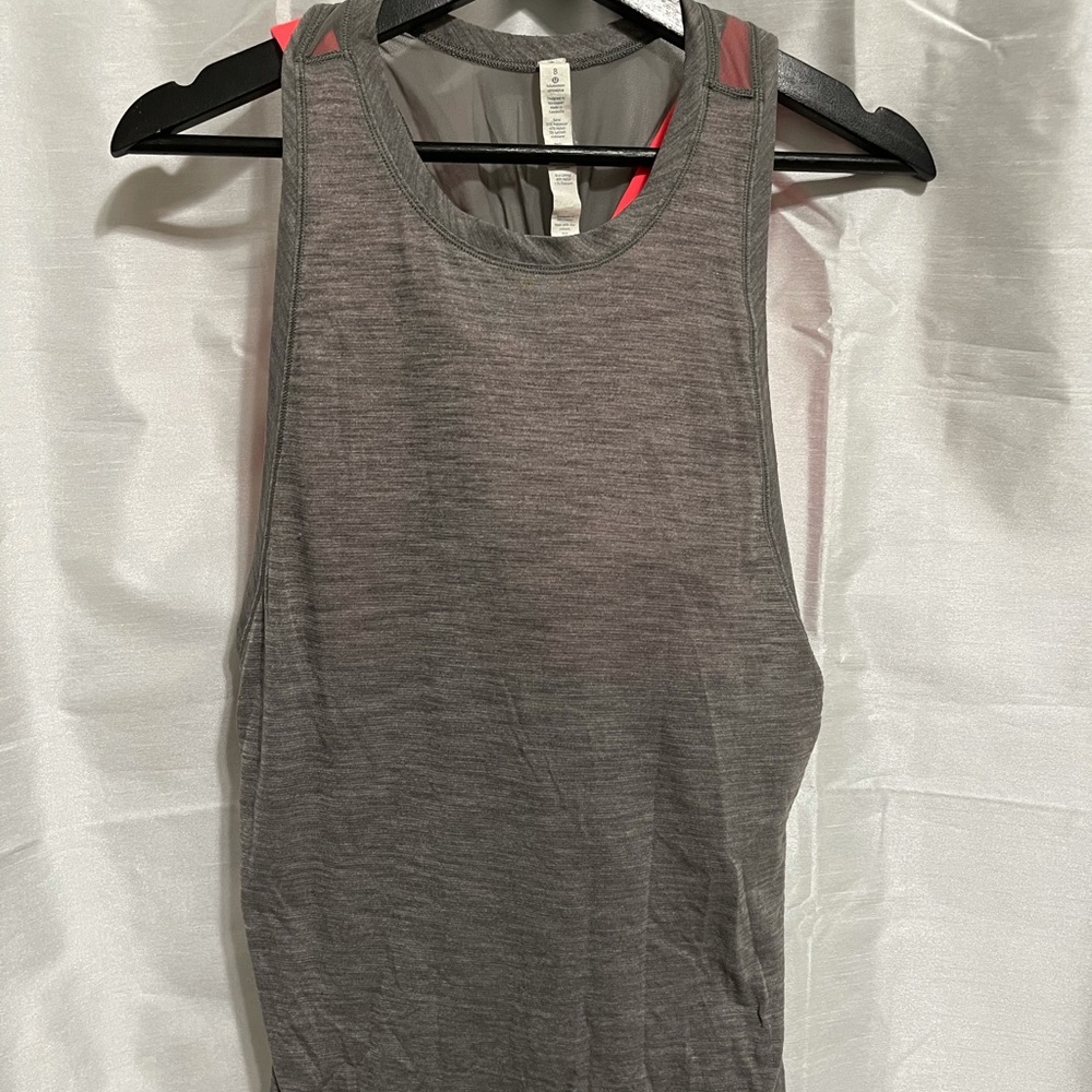 Lululemon work the circuit tank